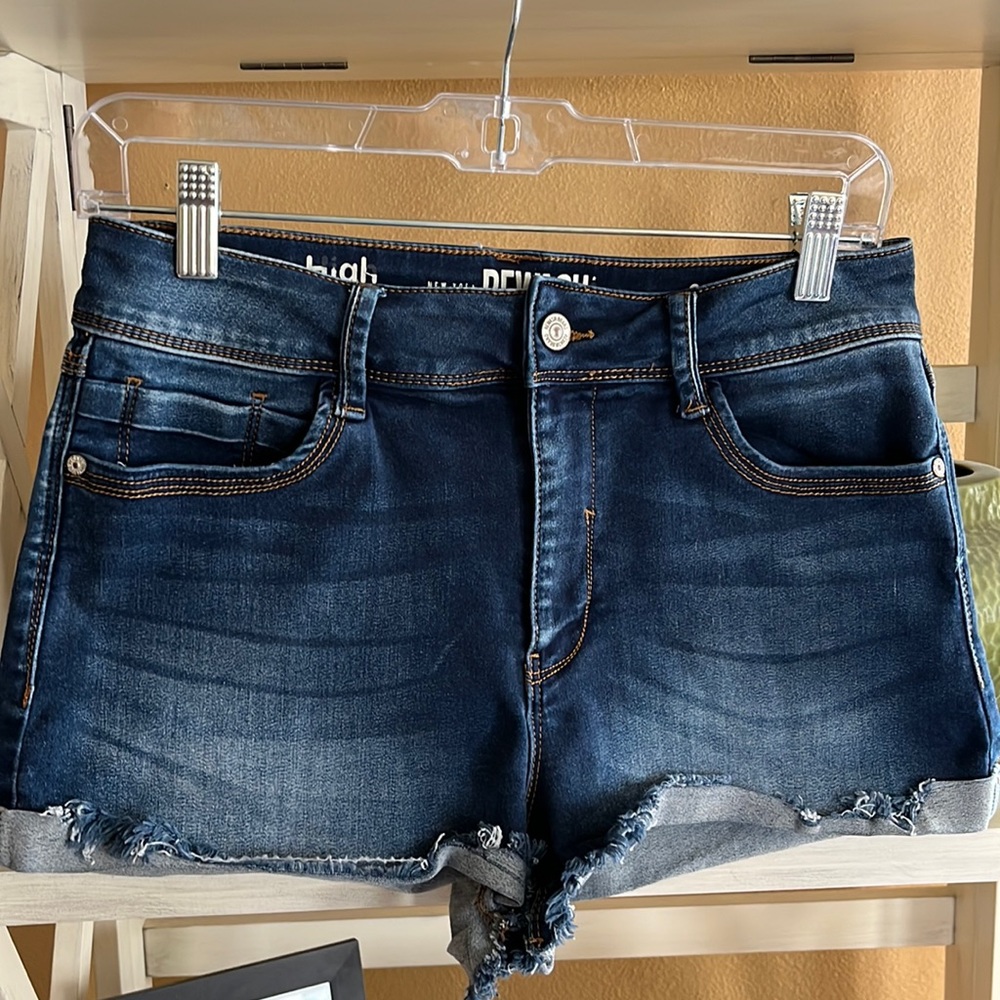 Rewash Highrise Comfort Stretch Jean short sz 9/29